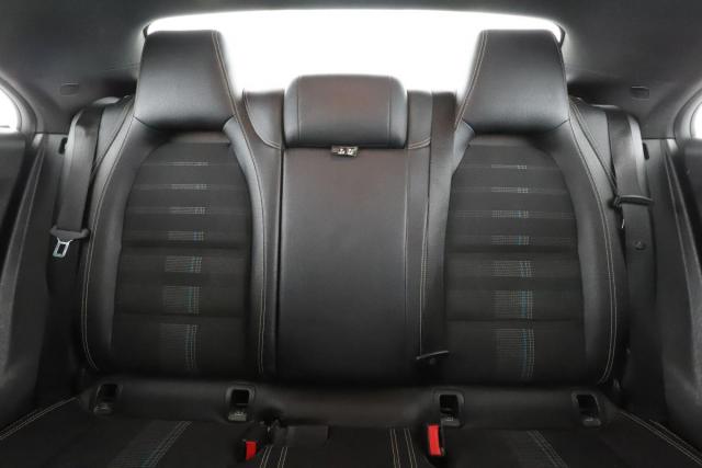 Mercedes Benz Cla image 1