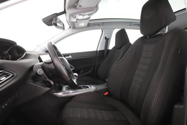 Peugeot 308 image 7