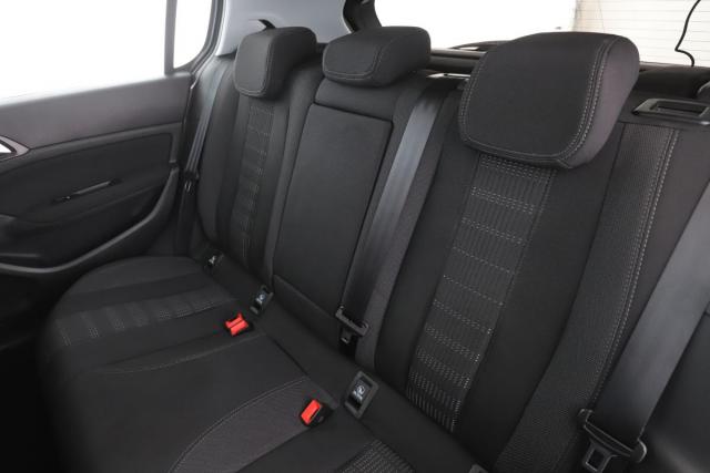 Peugeot 308 image 9