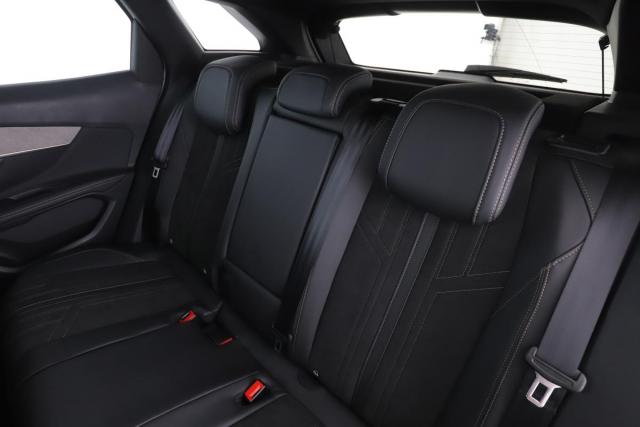 Peugeot 3008 image 2