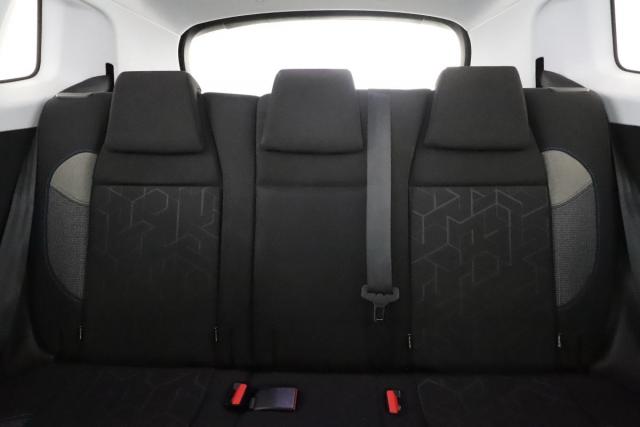 Peugeot 2008 image 1