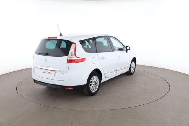Renault Grand Scénic image 9