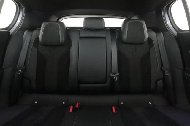 Peugeot 308 image 2