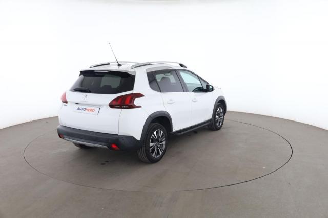 Peugeot 2008 image 1