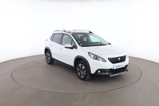 Peugeot 2008 image 2
