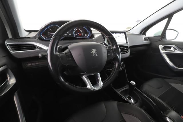 Peugeot 2008 image 8