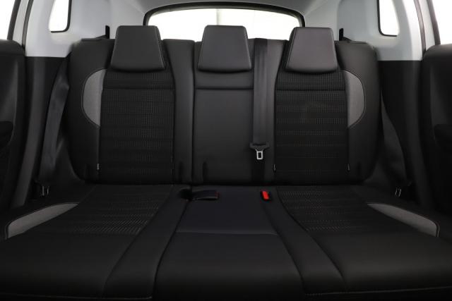 Peugeot 2008 image 4