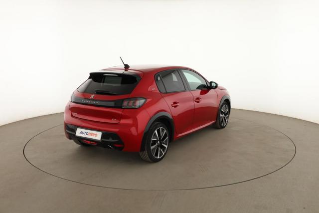 Peugeot 208 image 2