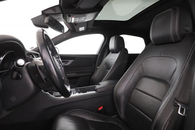 Jaguar Xf image 2