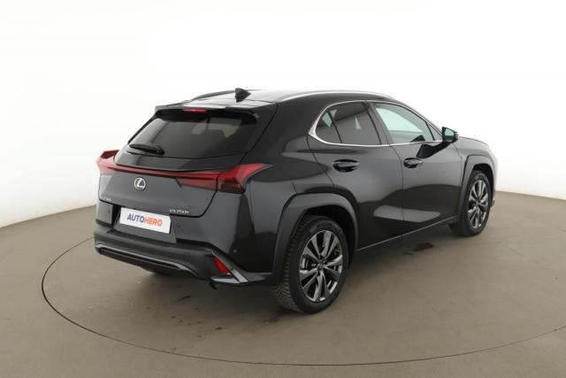 Lexus Ux image 1