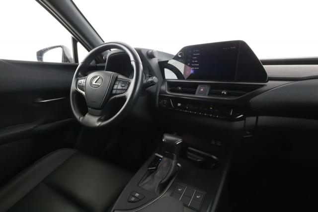 Lexus Ux image 3