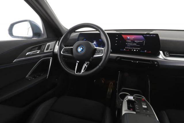 Bmw Ix2 image 2