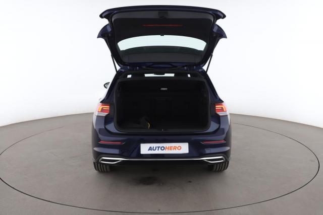 Volkswagen Golf image 8