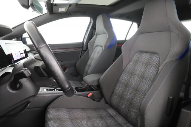 Volkswagen Golf image 7