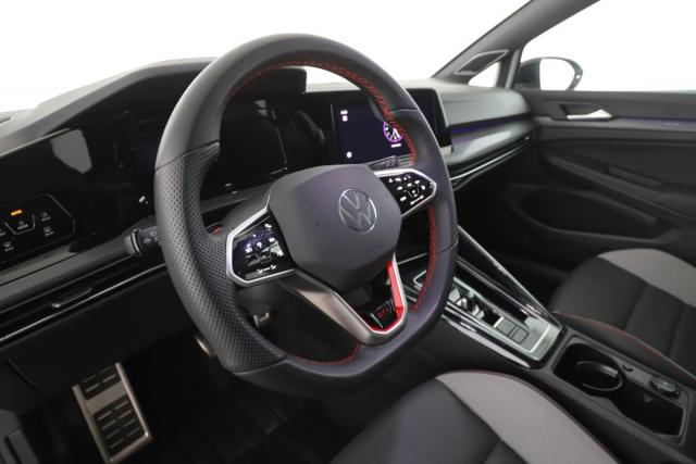 Volkswagen Golf image 7