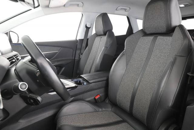 Peugeot 3008 image 3