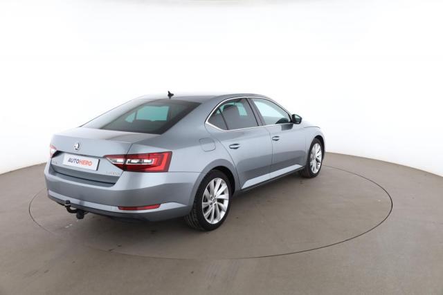 Skoda Superb image 5