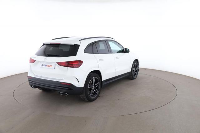 Mercedes Benz Gla image 1