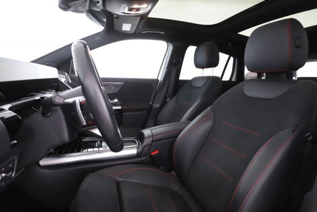 Mercedes Benz Gla image 2