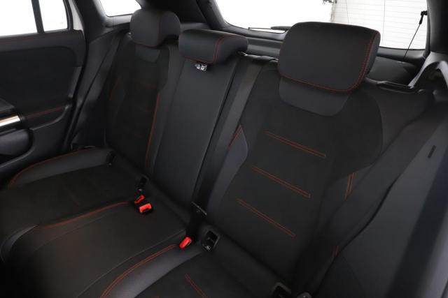 Mercedes Benz Gla image 3