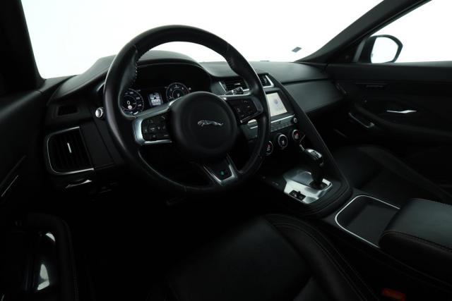 Jaguar E-Pace image 7