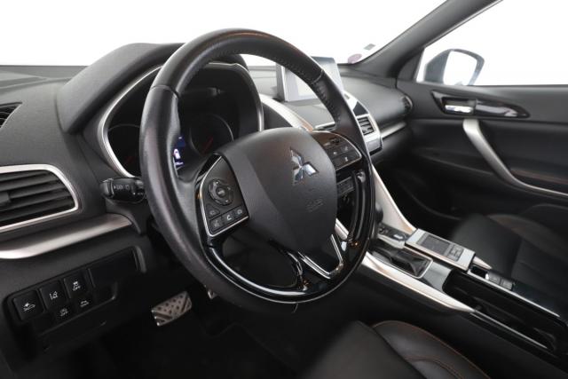 Mitsubishi Eclipse Cross image 2