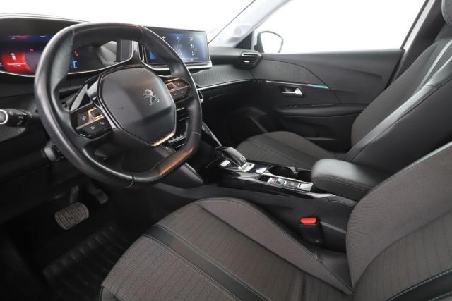 Peugeot 208 image 6