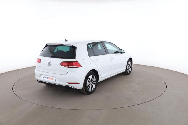 Volkswagen Golf image 4