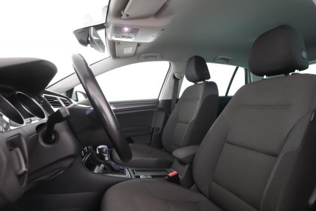 Volkswagen Golf image 2