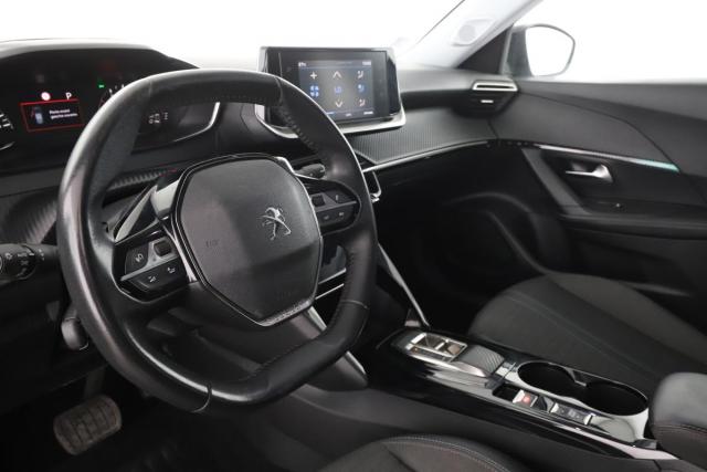 Peugeot 2008 image 3
