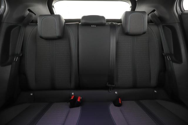 Peugeot 2008 image 2