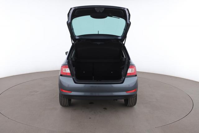 Skoda Fabia image 8