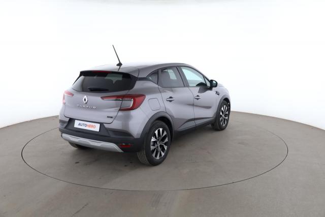 Renault Captur image 9