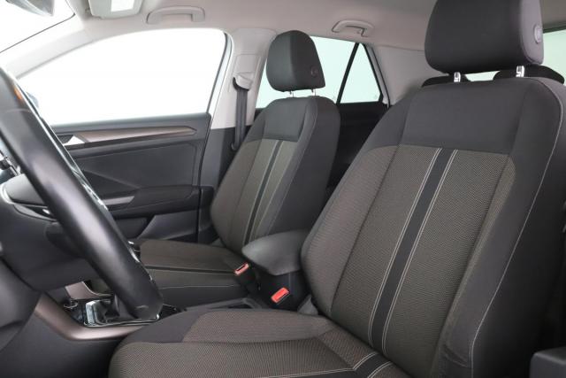 Volkswagen T-Roc image 6