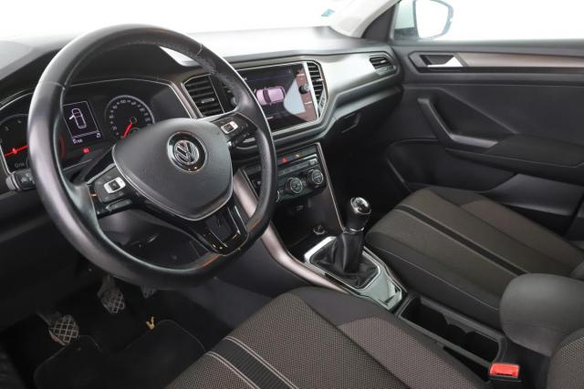Volkswagen T-Roc image 5