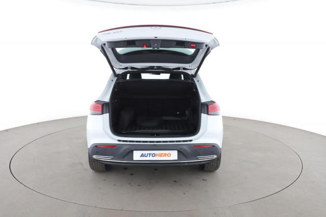 Mercedes Benz Eqa image 7