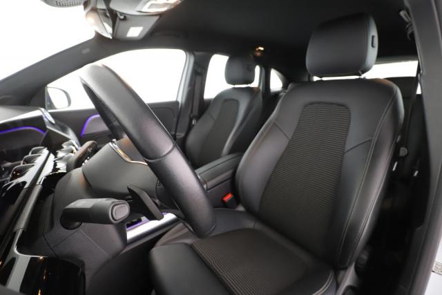 Mercedes Benz Eqa image 5