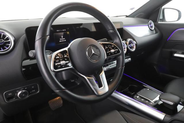 Mercedes Benz Eqa image 8
