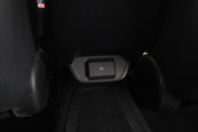 Nissan Leaf image 6