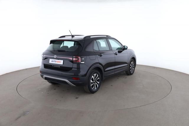 Volkswagen T-Cross image 2