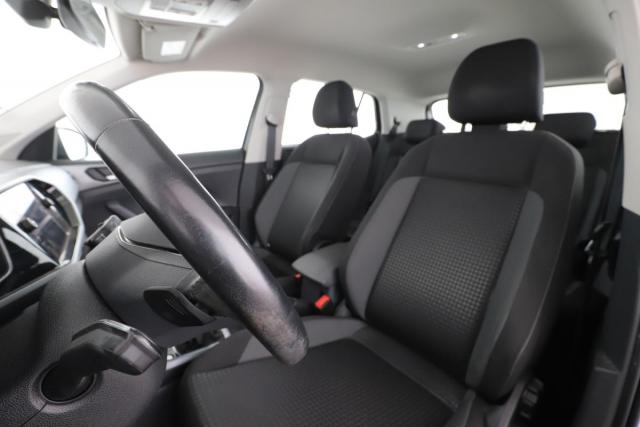 Volkswagen T-Cross image 3