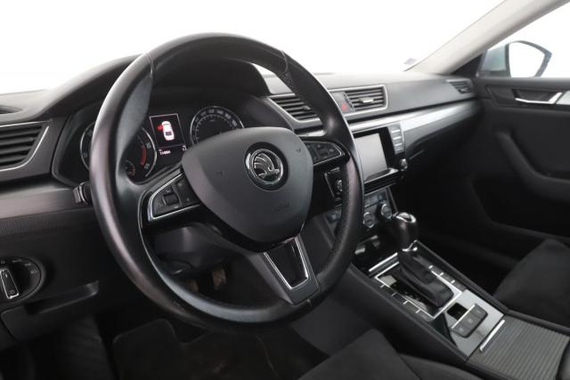 Skoda Superb image 9