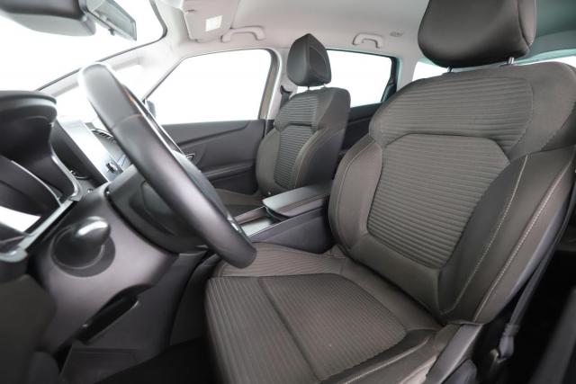 Renault Grand Scénic image 2
