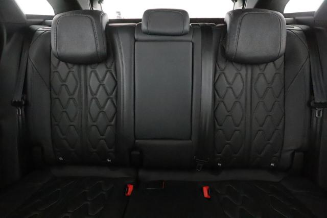 Peugeot 3008 image 1