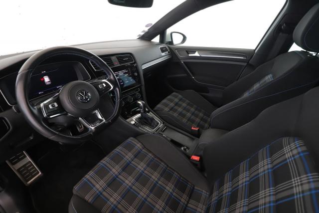 Volkswagen Golf image 5