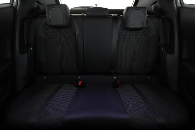 Peugeot 2008 image 9