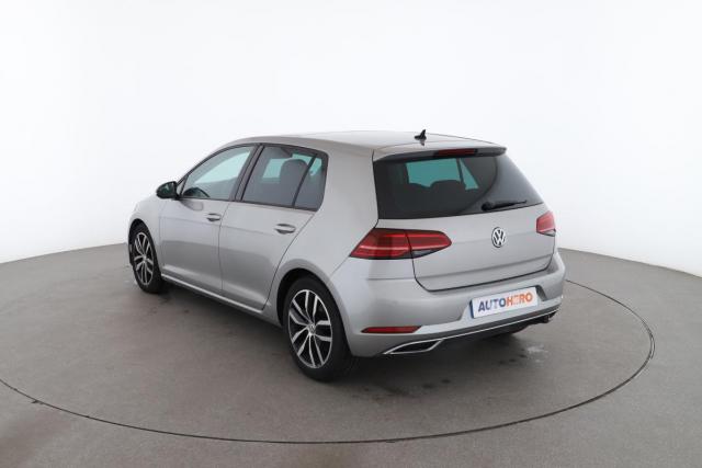 Volkswagen Golf image 6