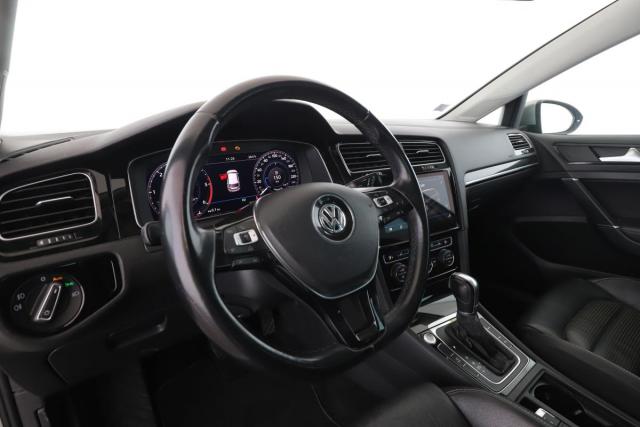 Volkswagen Golf image 4