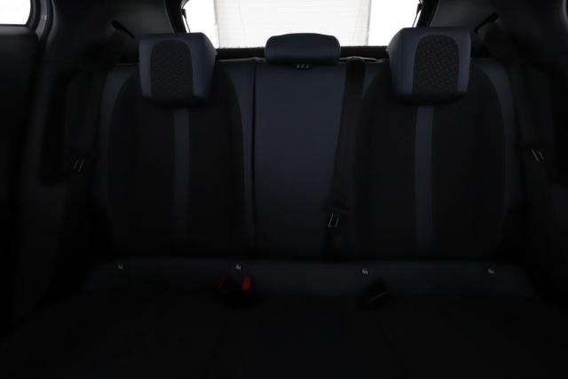 Peugeot 2008 image 1