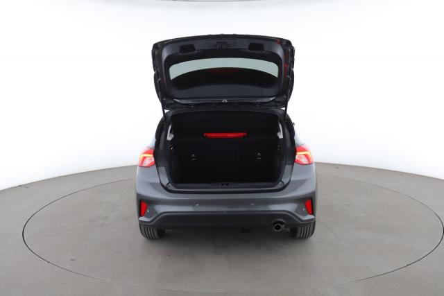 Ford Focus image 2